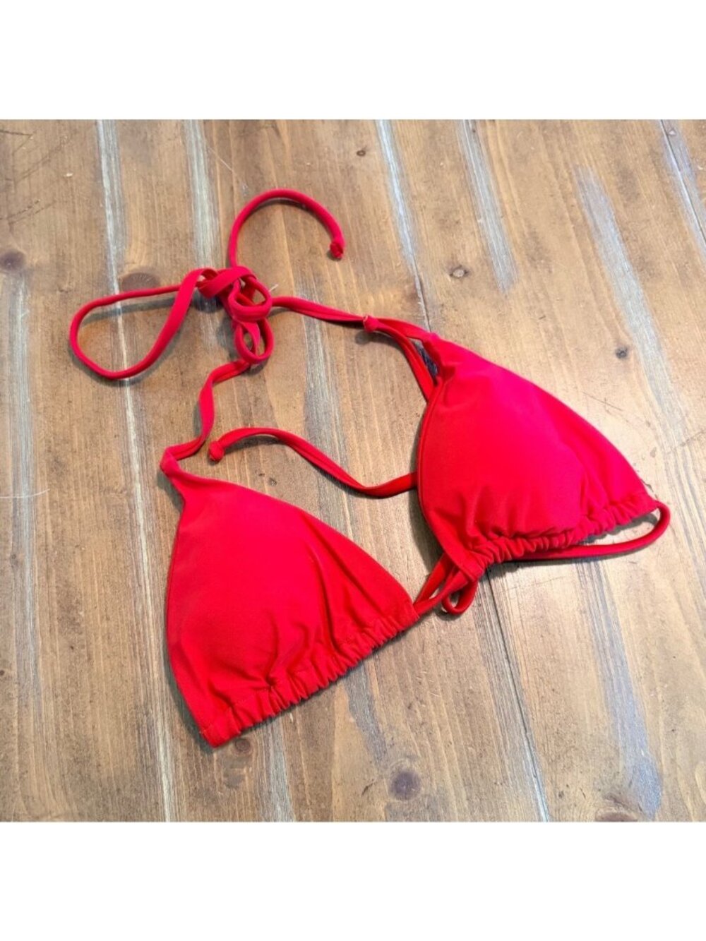 NWOT ~ Red Triangle Bikini Top With Adjustable Ties Size medium